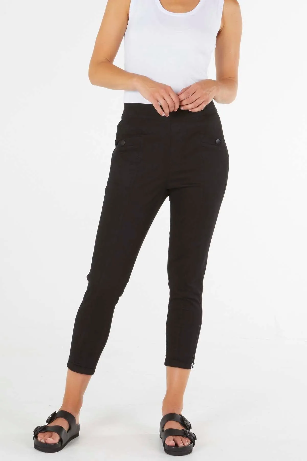 Betty Basics Chicago Chino Pants in Black