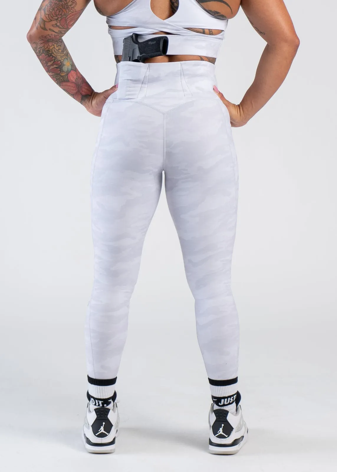 Concealed Carry Leggings With Pockets | Snow Camo