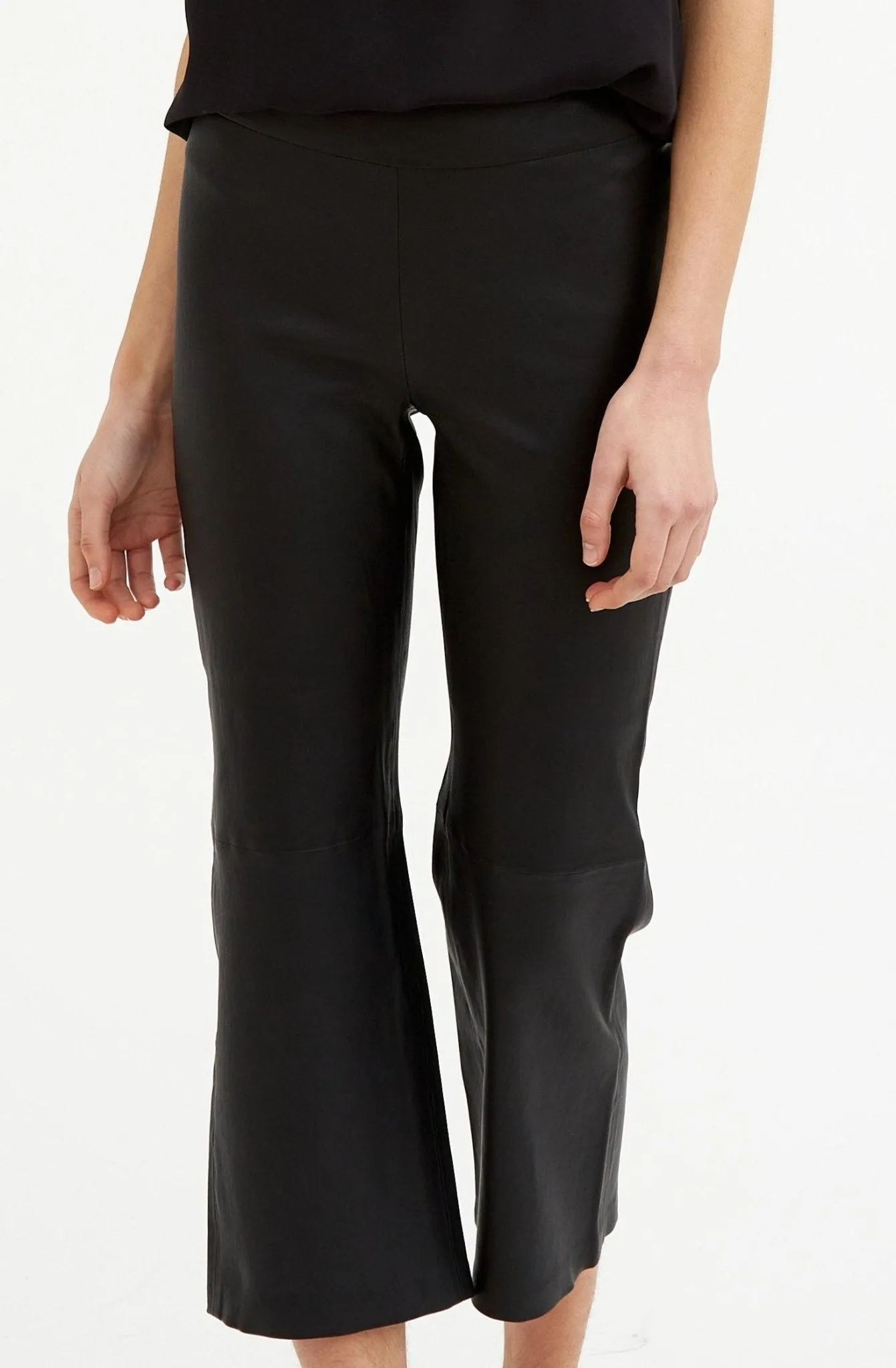 GIANNA FLARE PULL ON IN STRETCH LEATHER