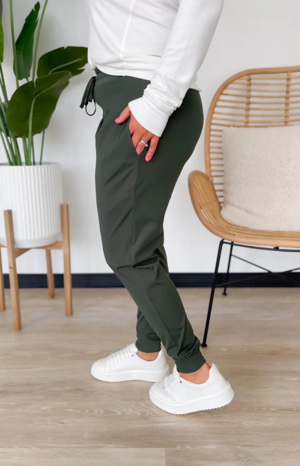 Karina Pleated Joggers