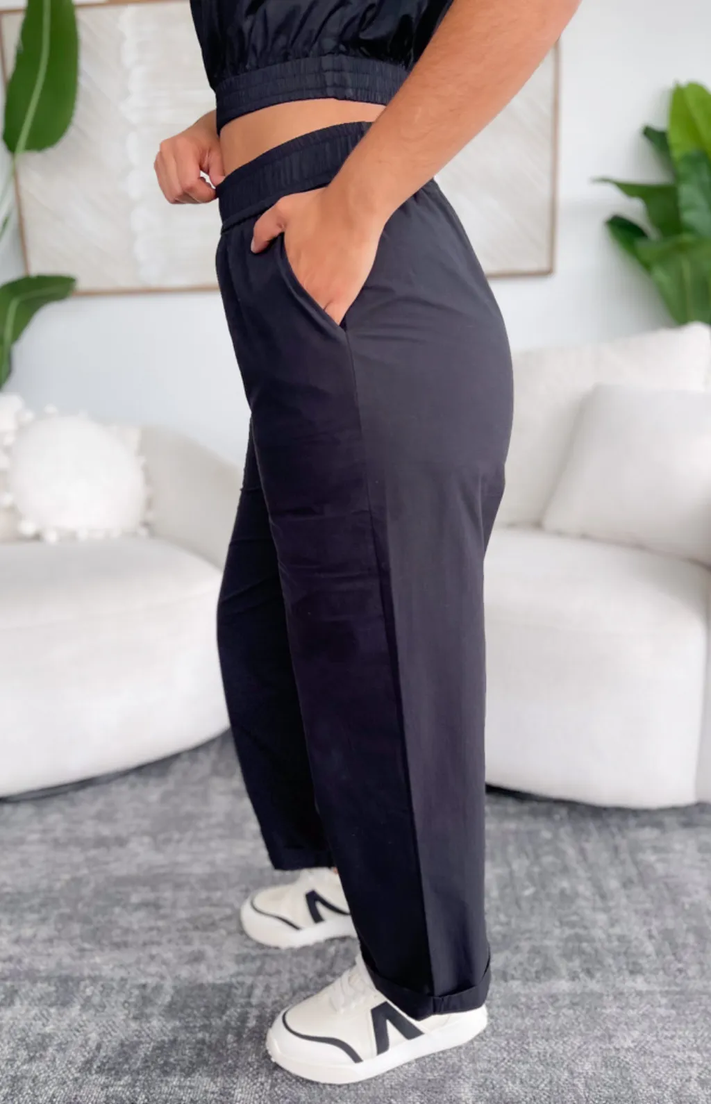 Lydia Black Wide Leg Pants