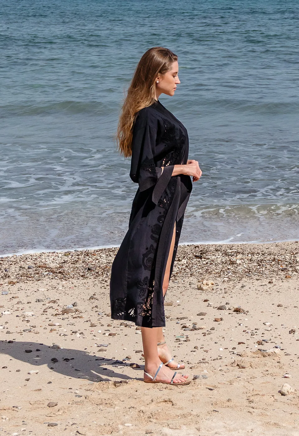 SERENADE - PLACEMENT APPLIQUE EMBROIDERY BEACH KIMONO