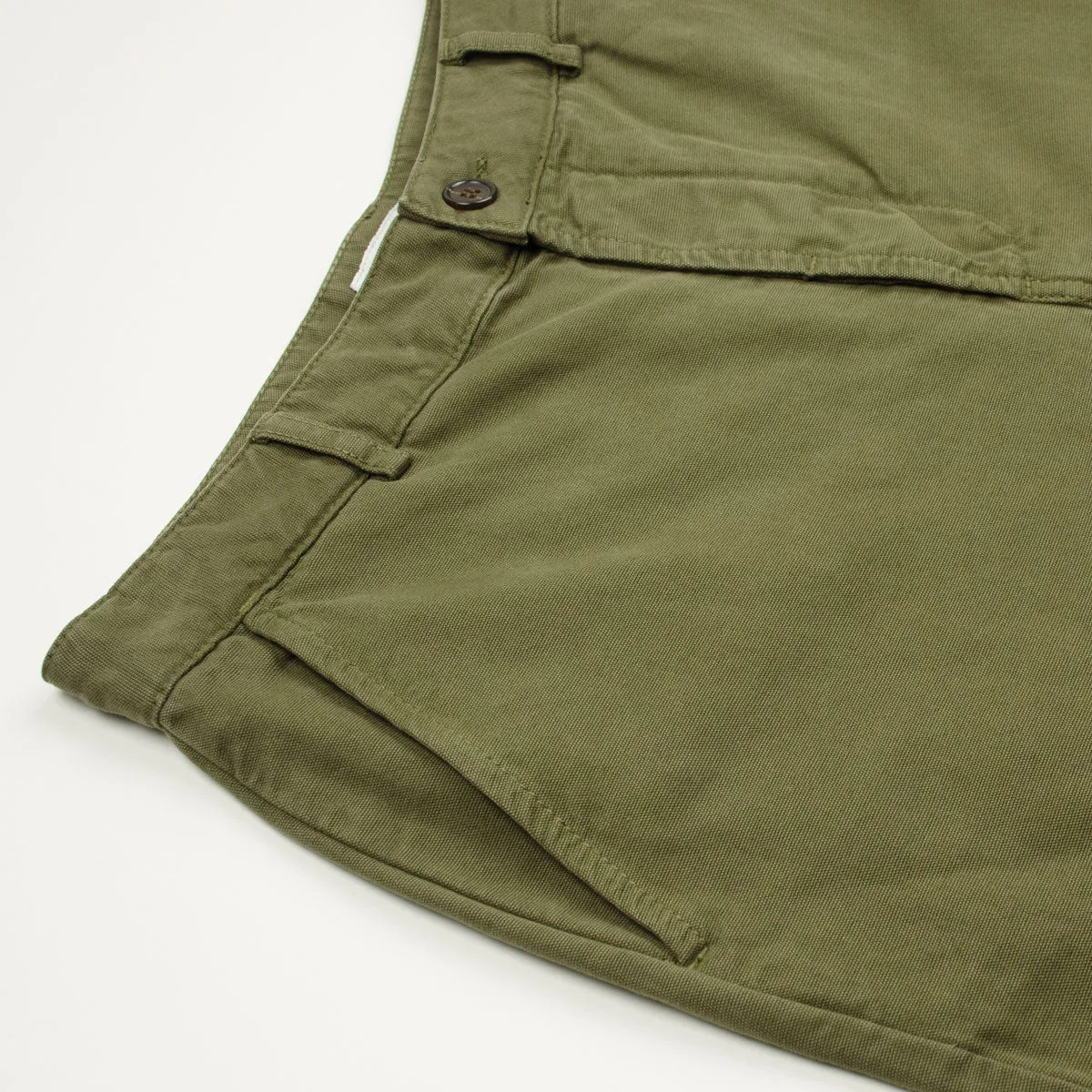 Universal Works - Military Chino Canvas - Olive